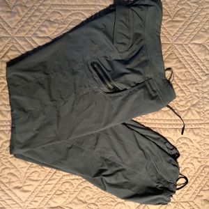 Men’s Lululemon Nylon Pants | Army Green